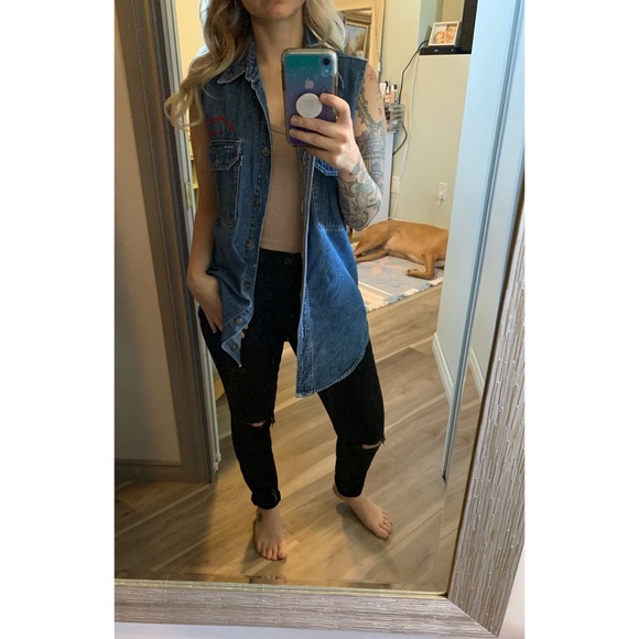 Medium, Levi’s, vintage classic denim boyfriend sleeveless button down top - Picture 3 of 15